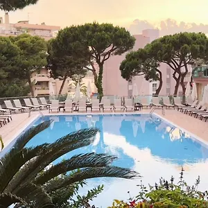 Vegas 4*, Salou Španělsko